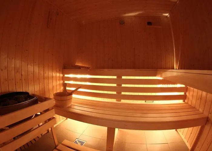 Perla Kartuz Z Sauna كارتوزي